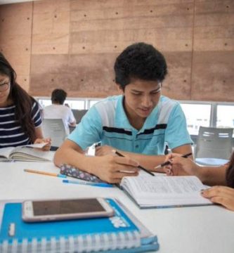 EY Peru otorga 19 becas a estudiantes universitarios e1607549196686